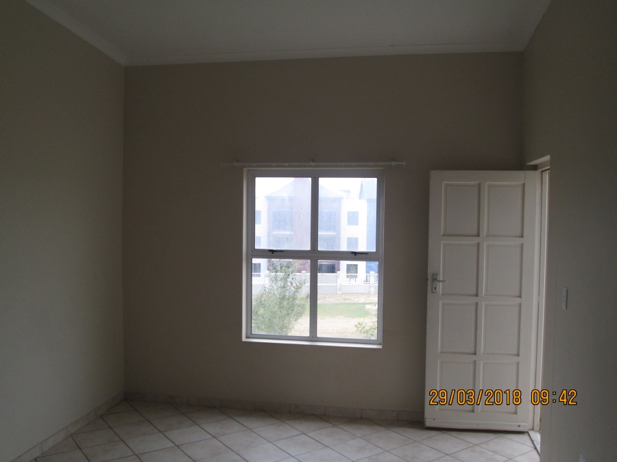 To Let 2 Bedroom Property for Rent in Buh Rein Estate Western Cape